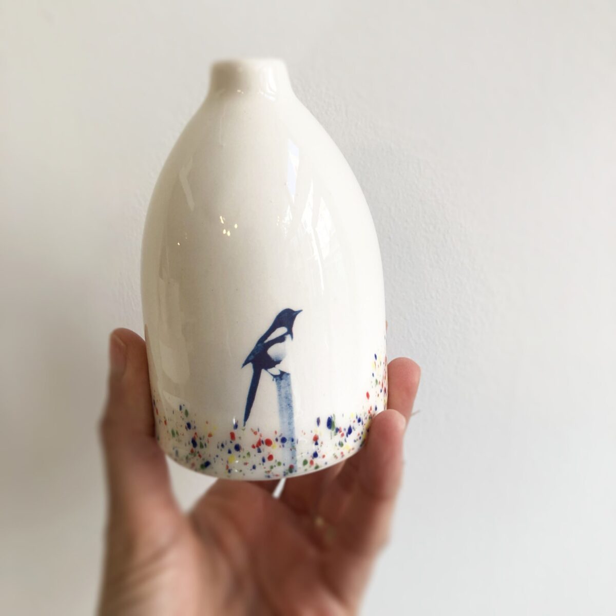 Bird vase, speckled glaze - Image 3