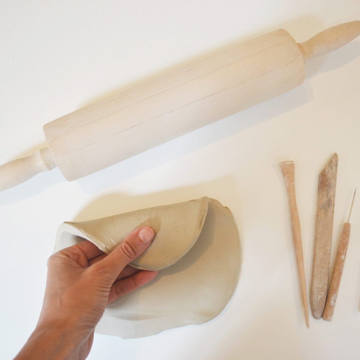 Hand-building Clay workshop, November 28, Thursday, 18:00 - 20:30, with Kesem Yahav - Image 5