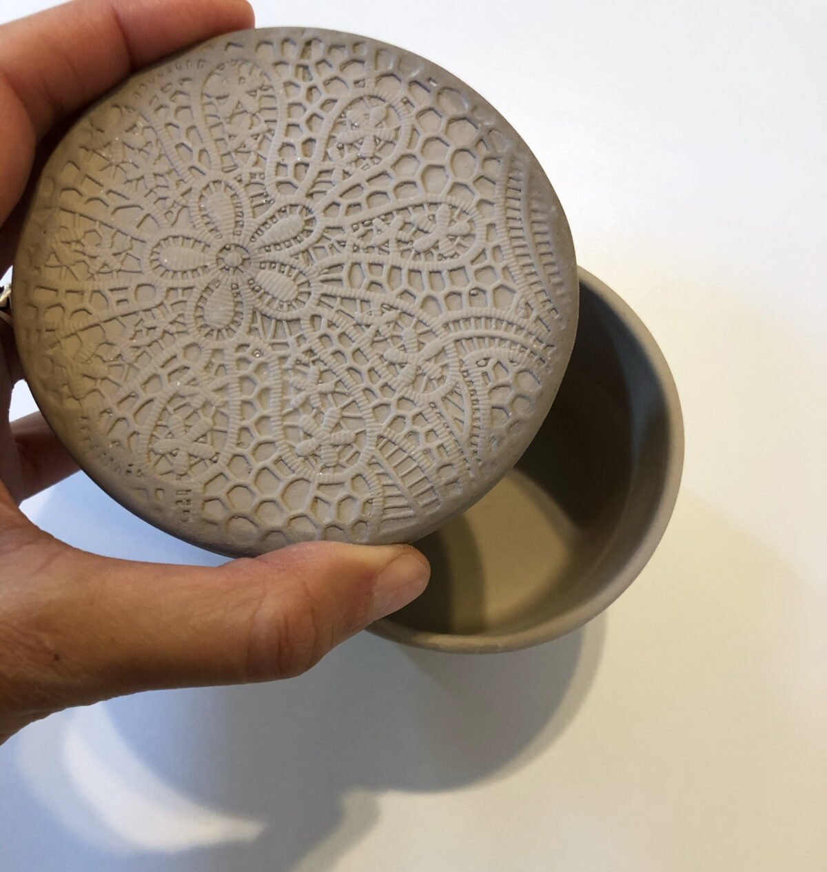 Slip casting workshop, September 12, Friday 13:00 - 16:00, with Kesem Yahav - Image 6
