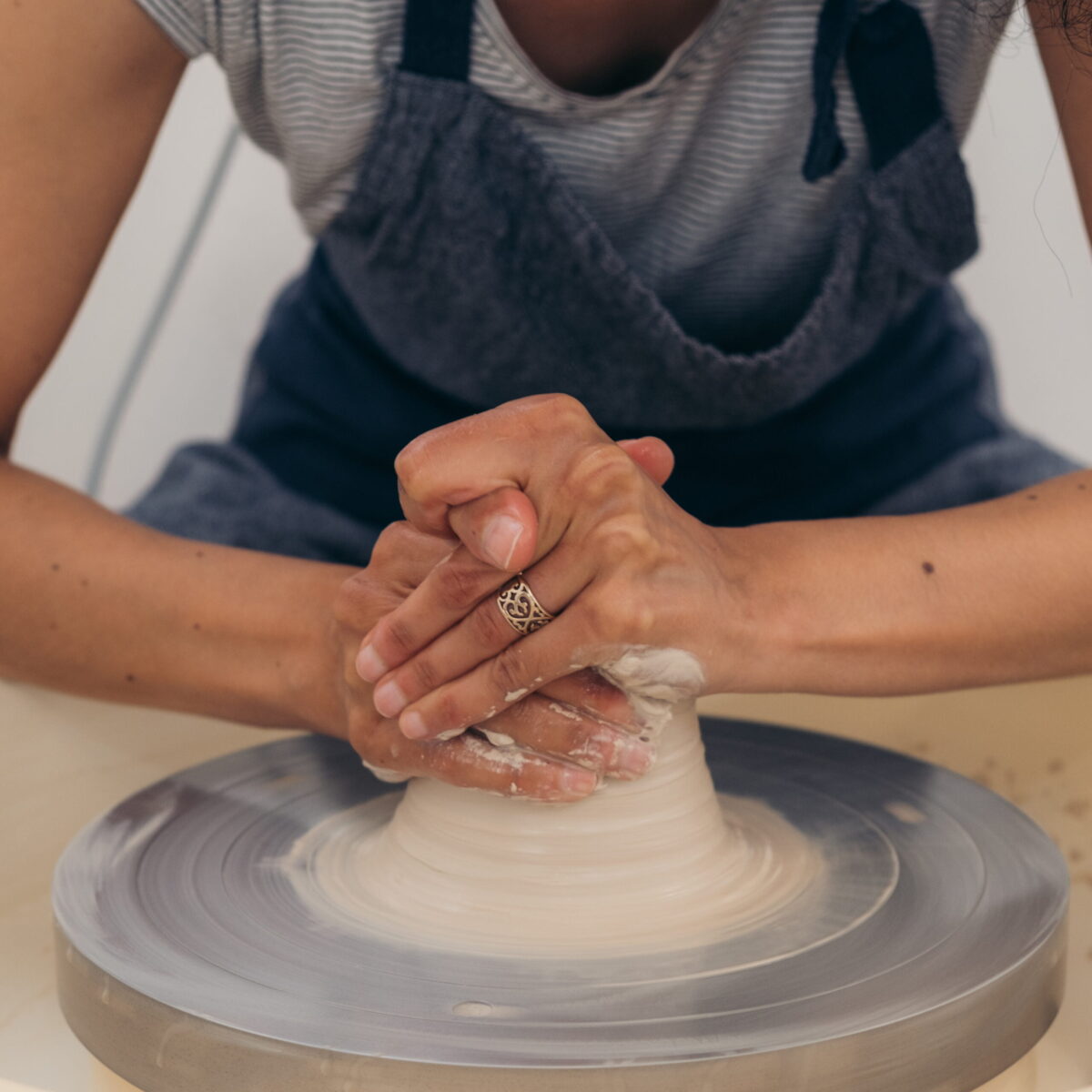 Private 1-Hour wheel throwing class, For one person - Image 3