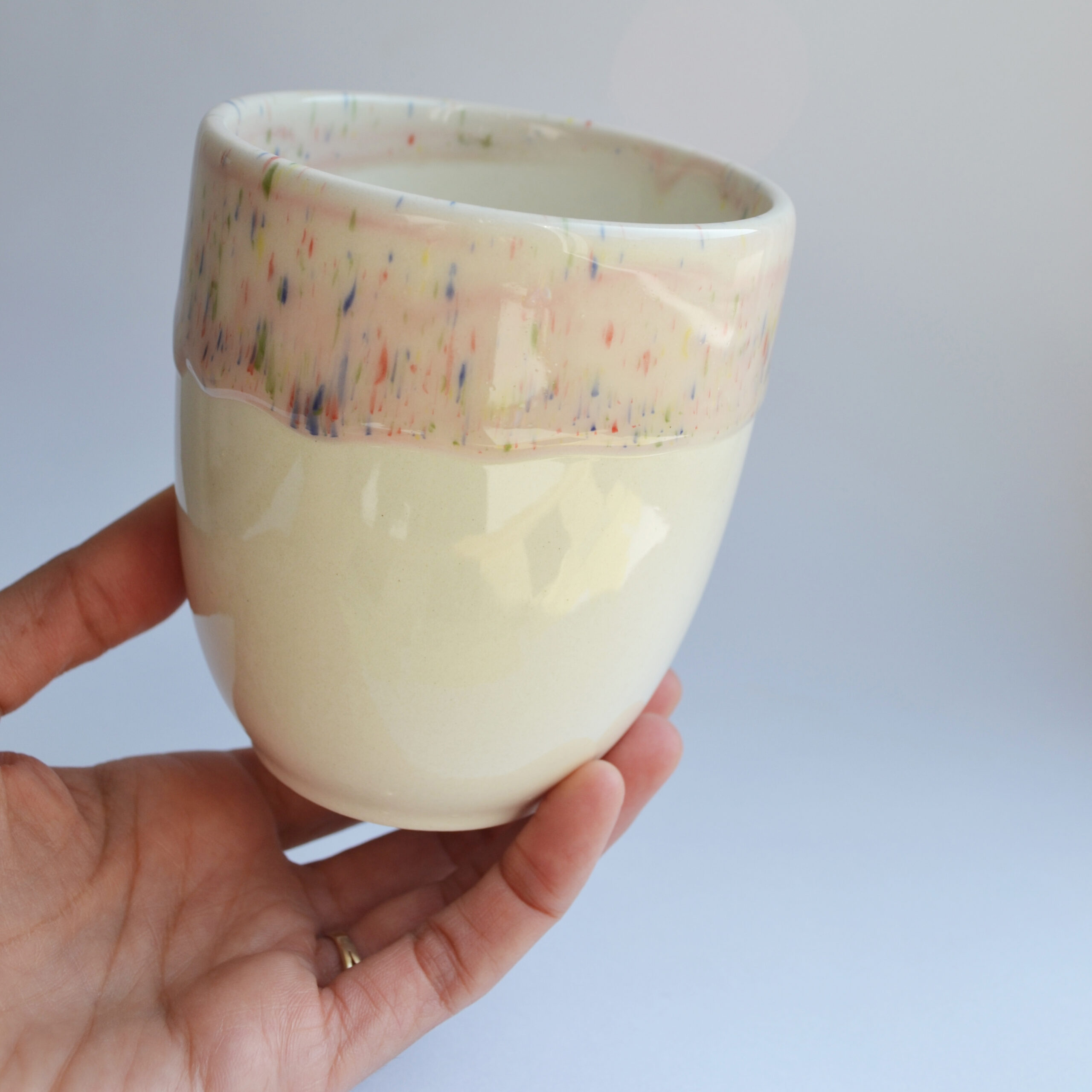 Speckled pinkish glaze cup - Image 4