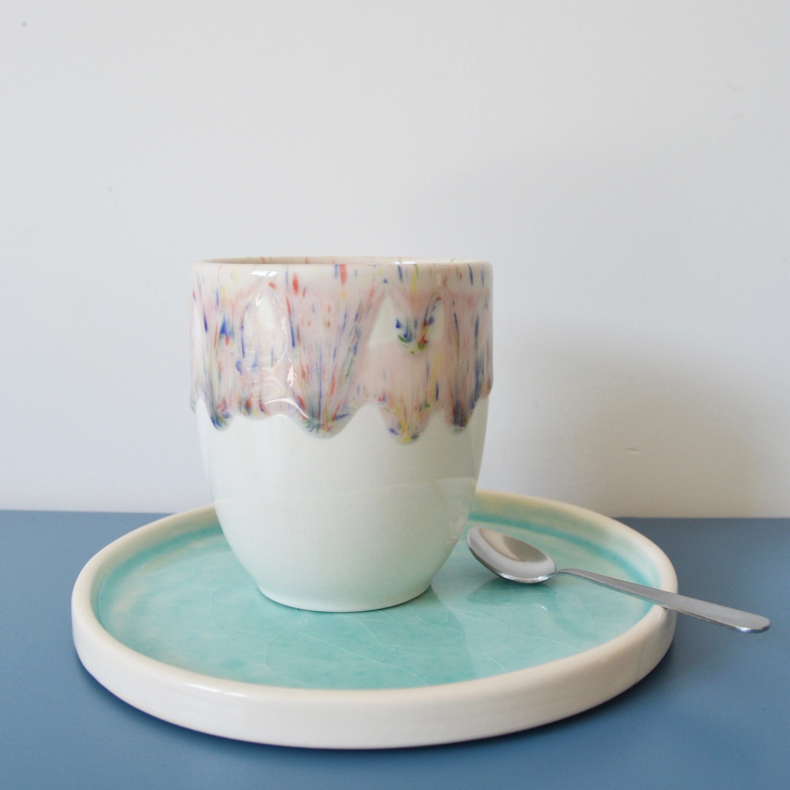 Speckled pinkish glaze cup - Image 6