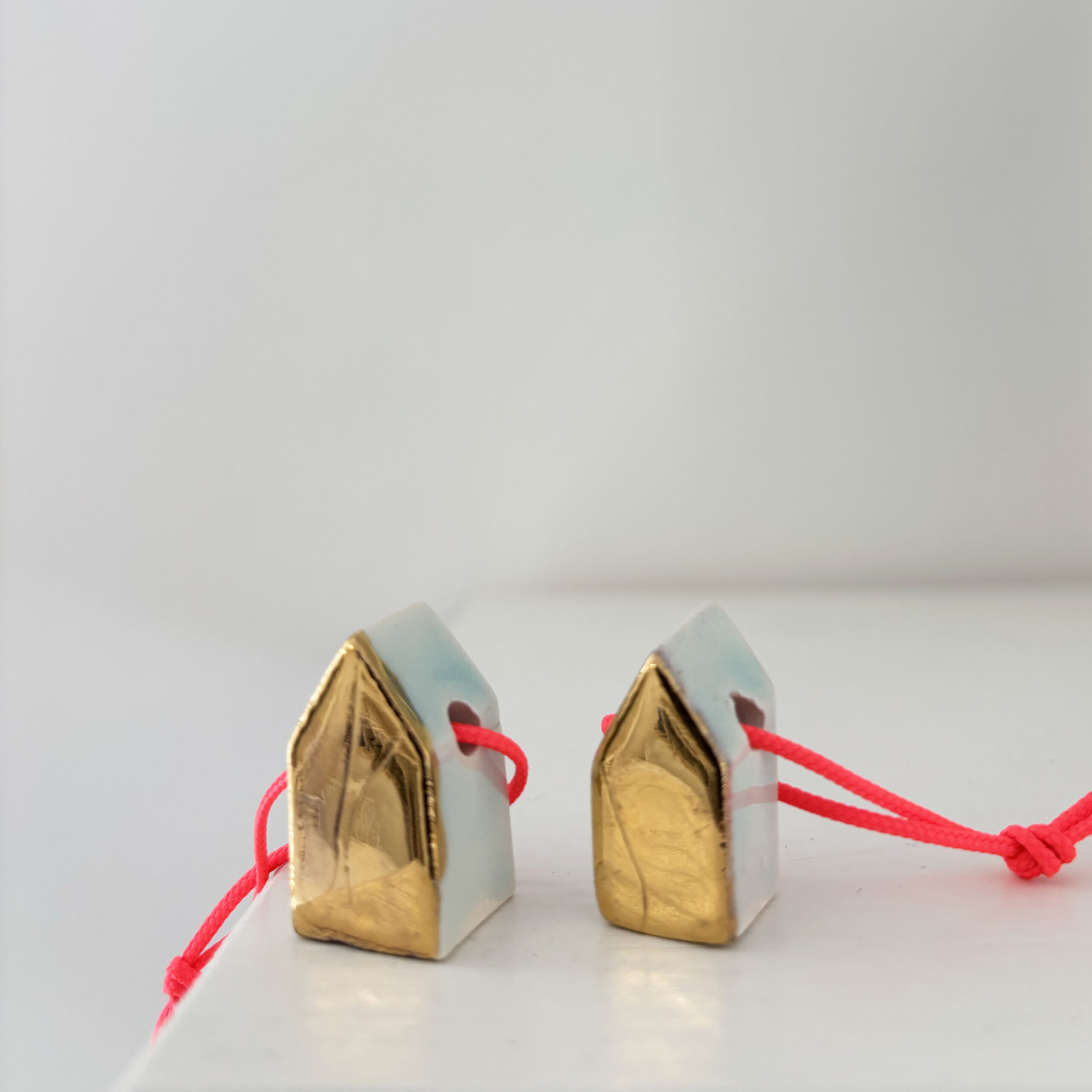 Tiny golden houses - set of 2 - Image 5