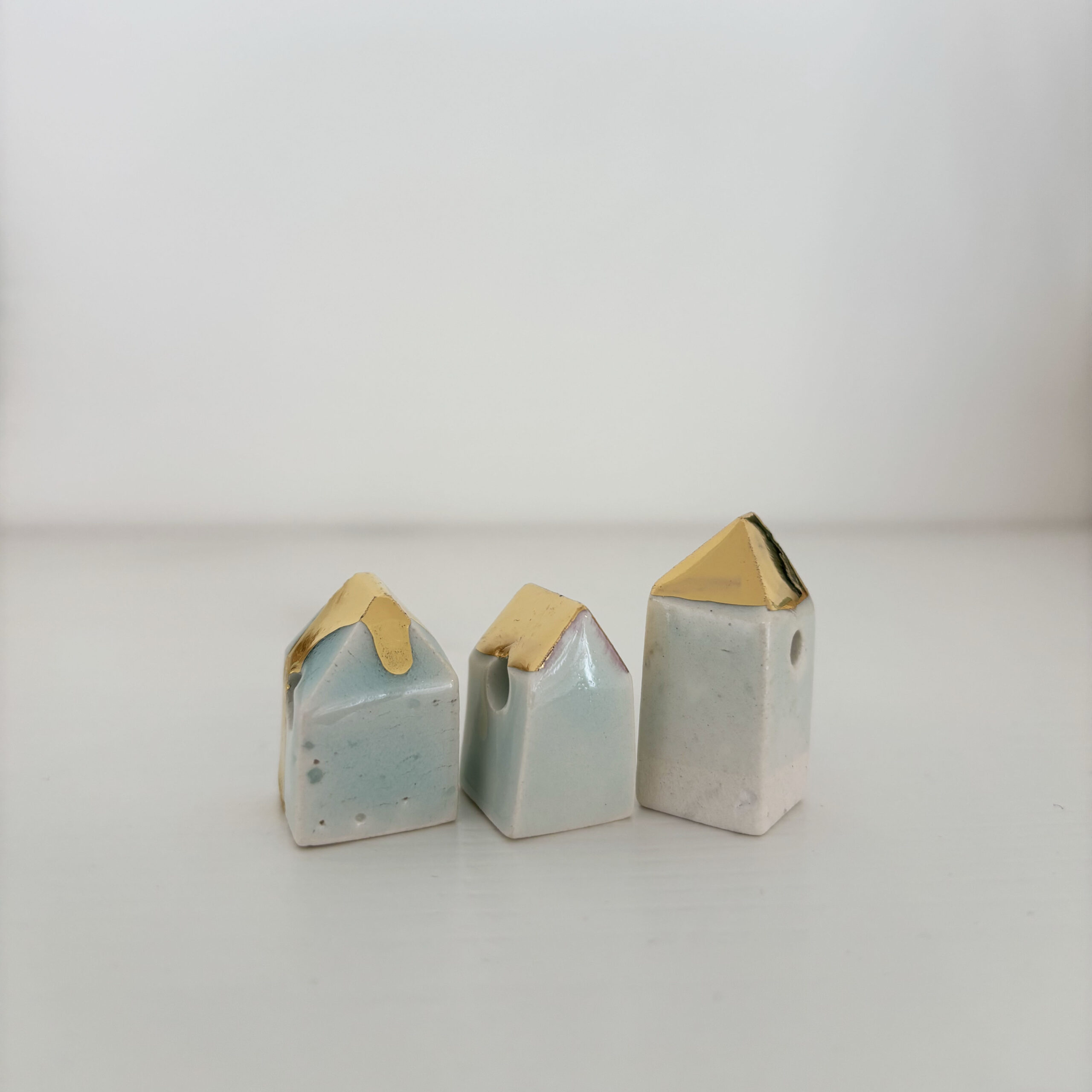 Tiny golden houses - set of 3 - Image 4